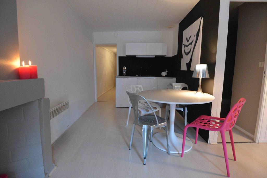 "Un Lieu Unique" Le Cozy Lejlighed Annecy Værelse billede